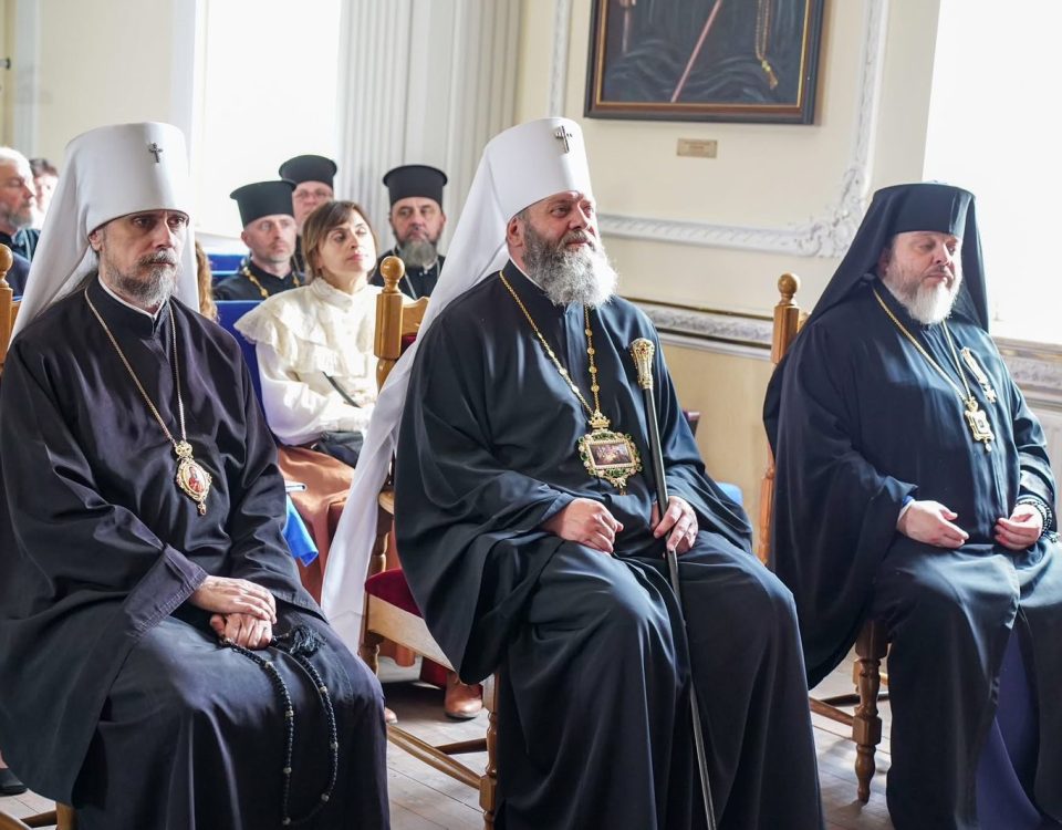 Луцьк. Професор єпископ Гавриїл прийняв участь в урочистостях з нагоди випуску у ВПБА